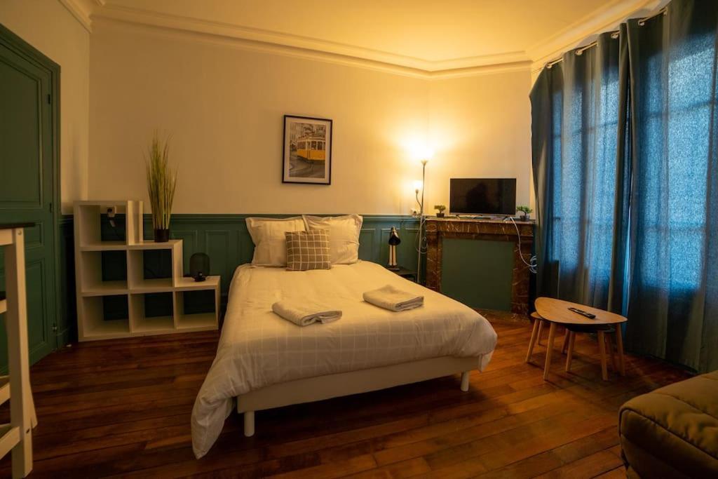 La Belle Vie - Appartement Cosy Au Centre-Ville Auxerre Buitenkant foto